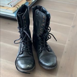 Steve Madden Lace Up Boots